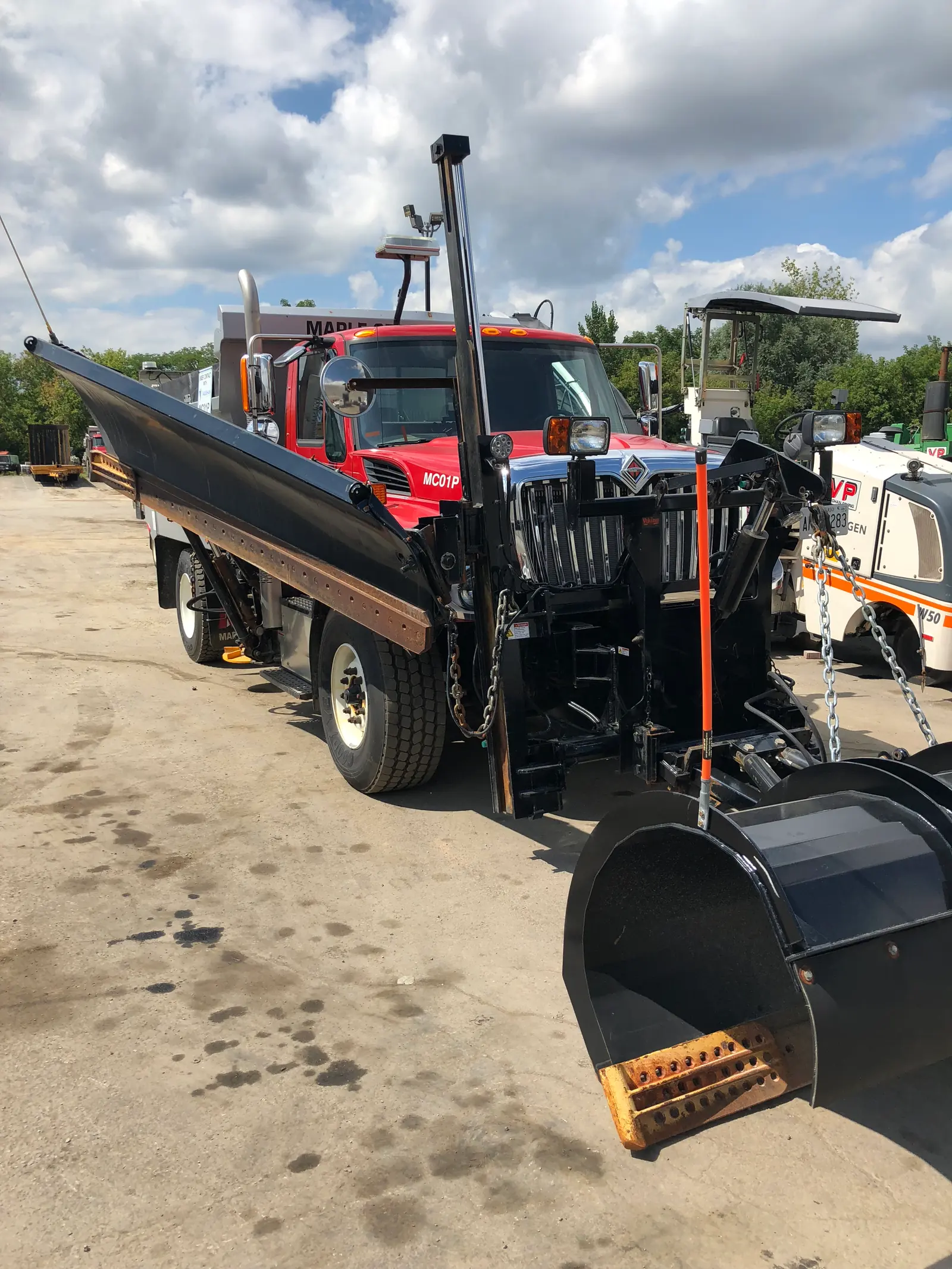 Plow truck